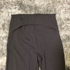 Womens size 8 Lululemon leggings like new